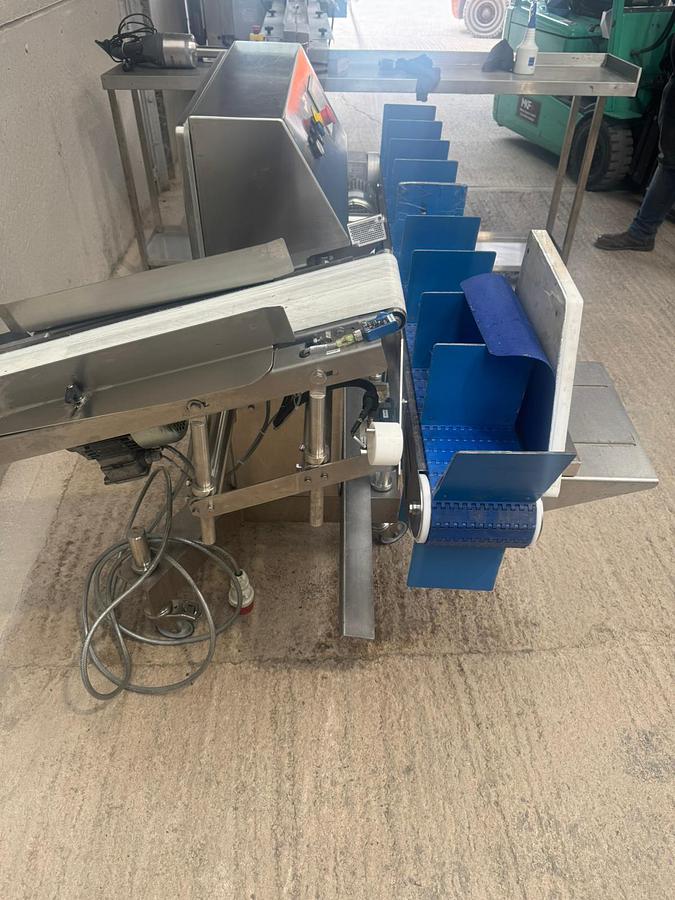 Used STACKING CONVEYOR