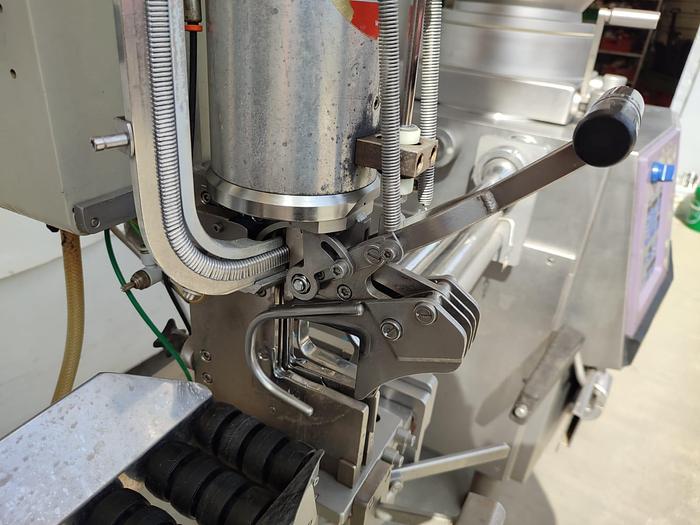 Used HANDTMANN VF80 WITH CLIPPER