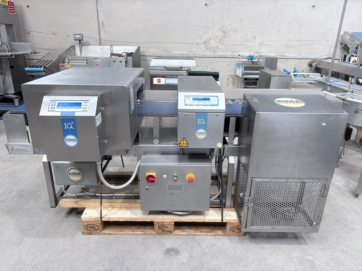 Used LOMA TWIN HEAD METAL DETECTOR