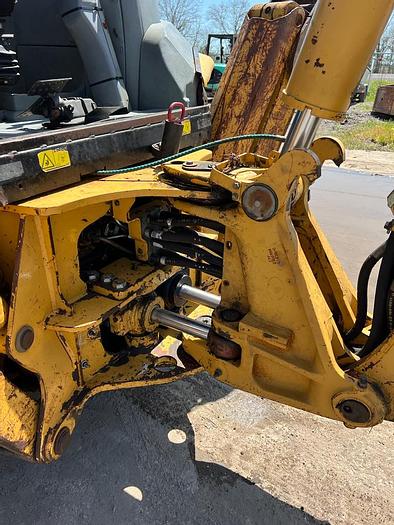 Used 2005 CAT 420D EXTENDA HOE, 4X4 BACKHOE