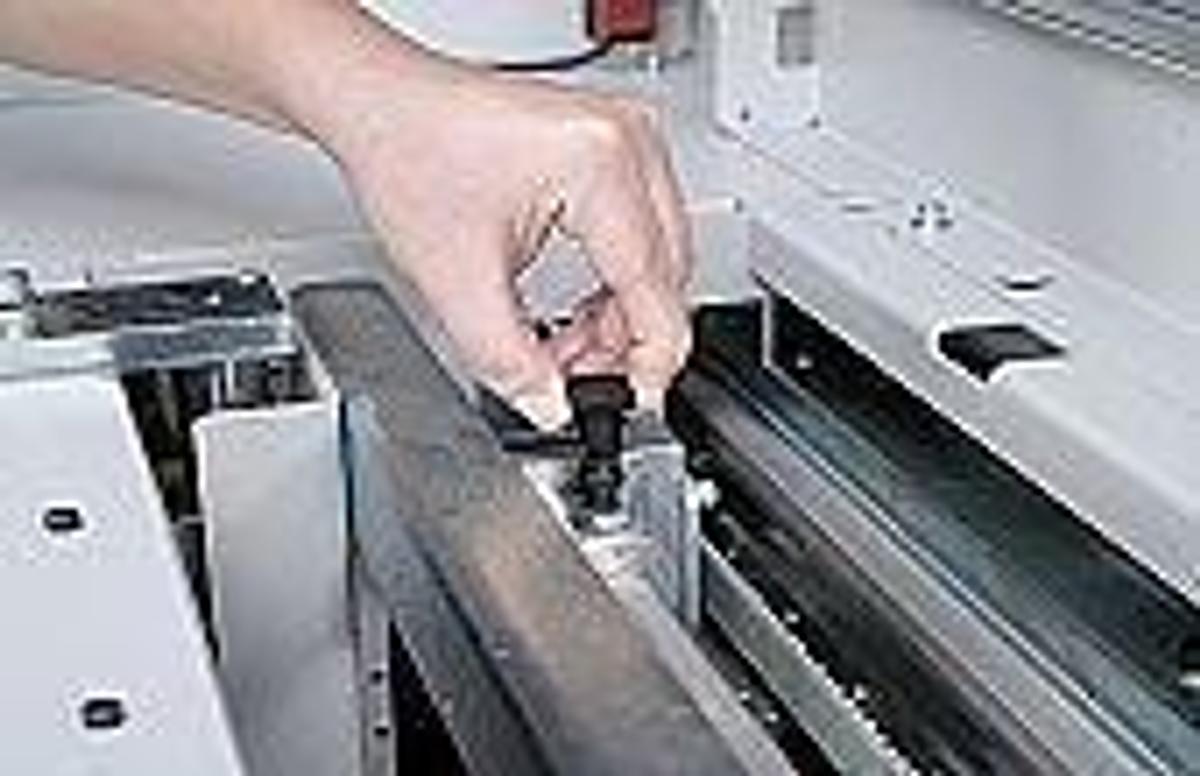 BK80 Servo Drive Short Bar Loader Machine