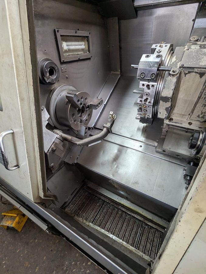 Used 2005 Okuma Captain L370