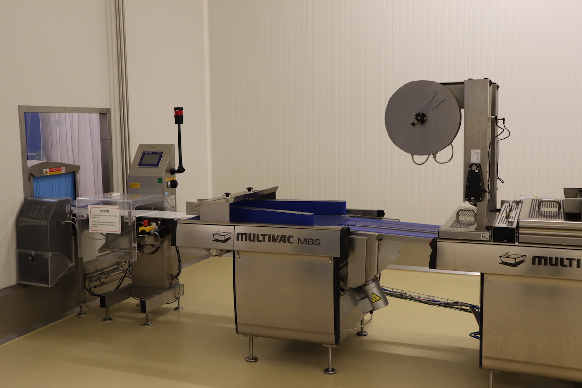 Used Multivac R535 thermoformer with Mettler Toledo inspection
