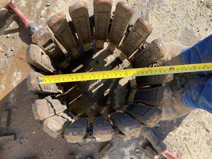 Used 17 Segment Slips