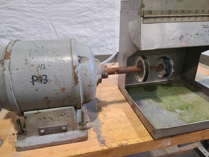 Used Tabletop Sanding / Grinding Machine