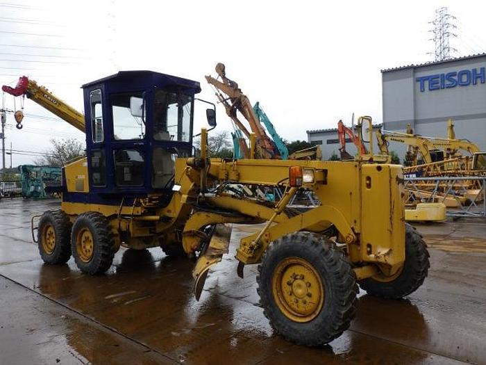 Used 1993 KOMATSU GD405A-2