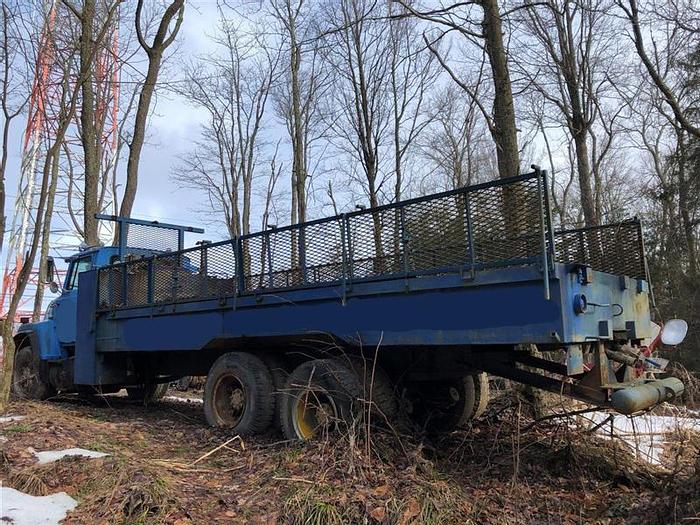 Used Ford 2200 Gallon Flatbed Water Truck
