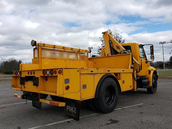 Used 2007 International 4300 w/ MTI 5200 35' Crane