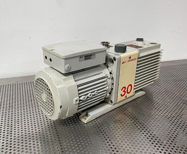 Used Edwards 30 E2M30 Rotary Vane Vacuum Pump 220/240V