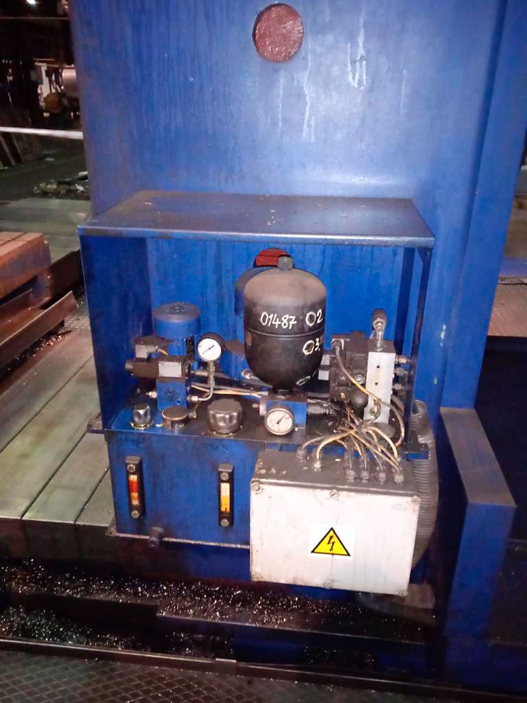Used TOS WHN 13 CNC - Horizontal boring machine - 2008