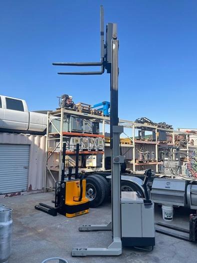 Used CROWN  30WRTL WALKIE REACH STACKER