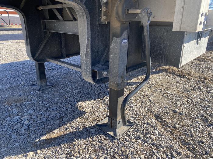 Used 2019 Manac step deck speed axle trailer 48 ft aluminum