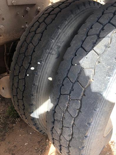 Used 2000 International 5000 Body Load Pump Down Truck