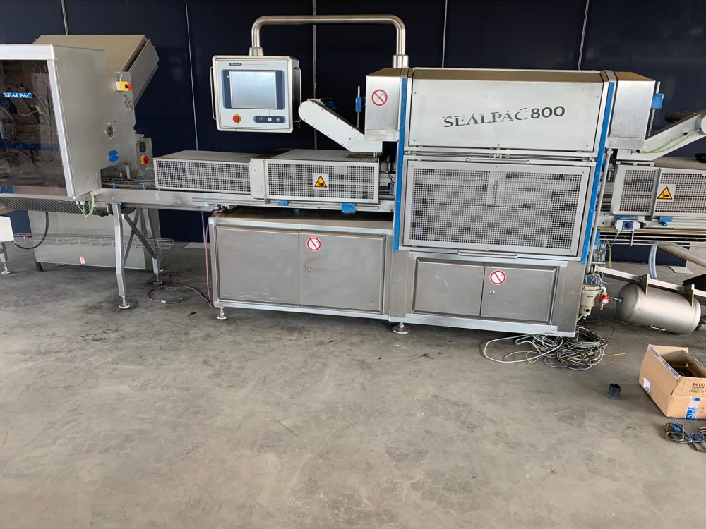 Used Sealpac 800 traysealer