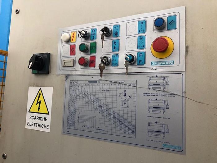 Usato Piegatrici Gasparini idraulica 3000 X 105