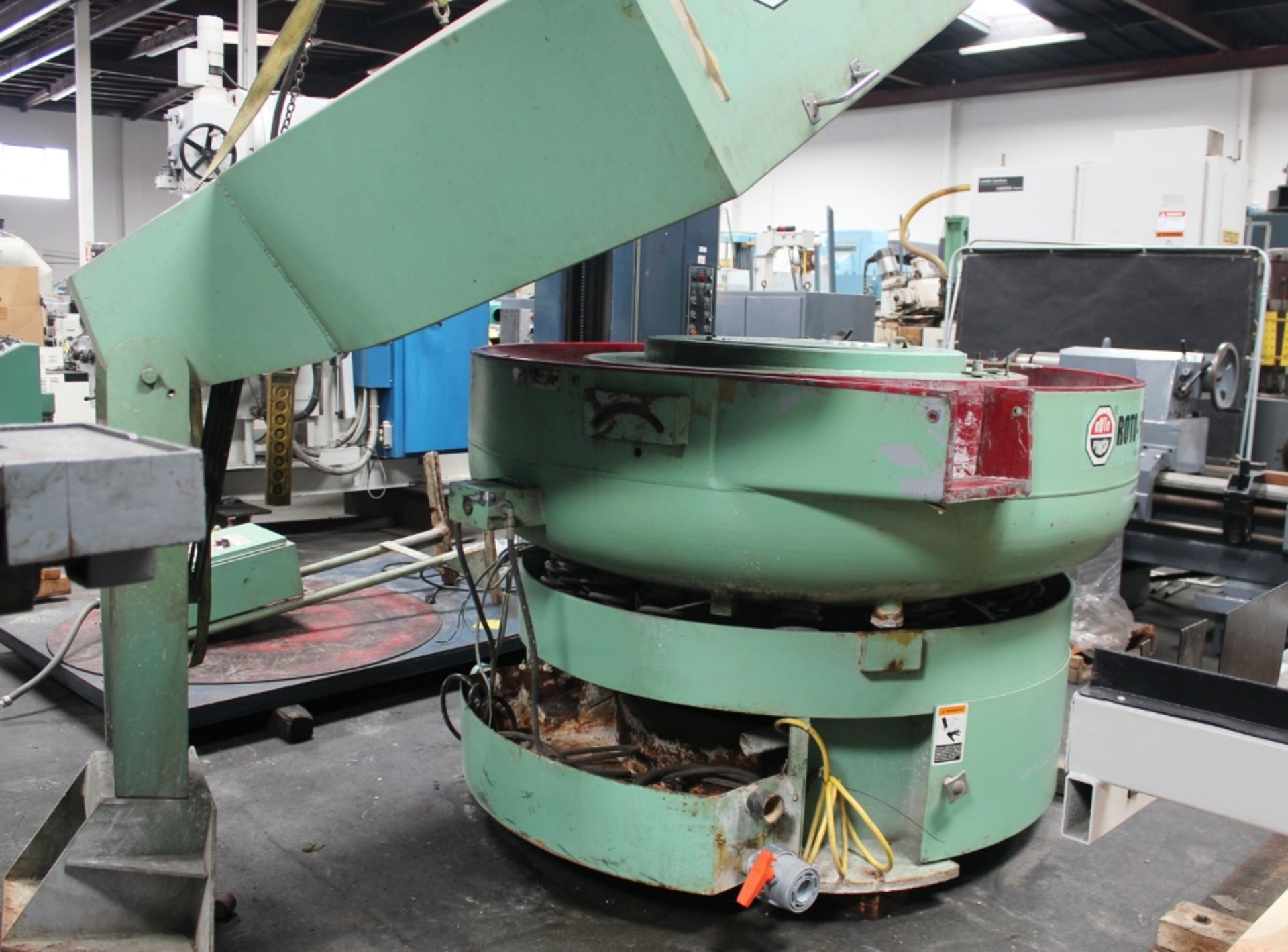 Used Roto Finish Bowl Type Vibratory Finishing Mill 8 Cubic Feet