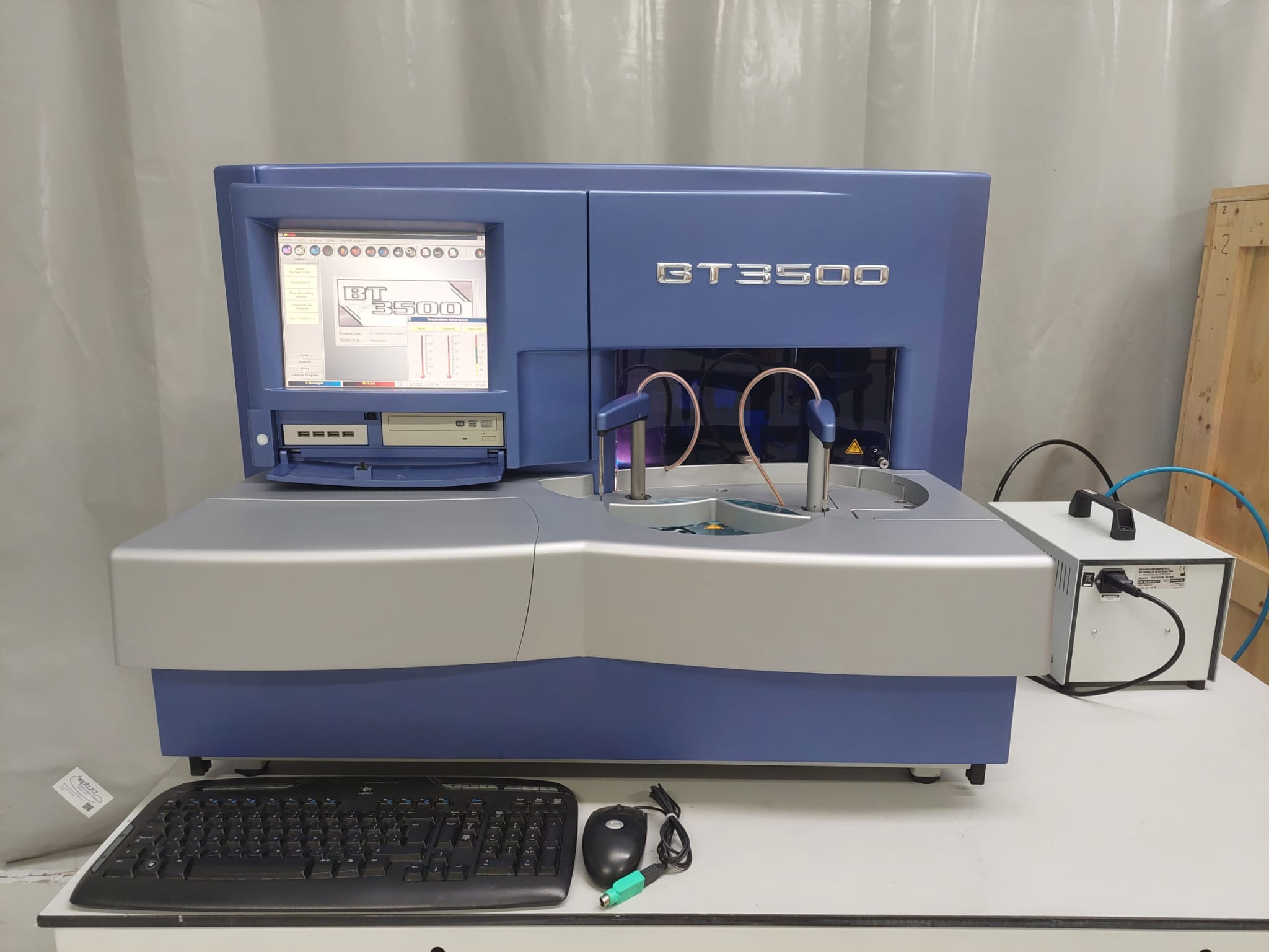 Remodelado Biotecnica BT3500 Chemistry analyzer