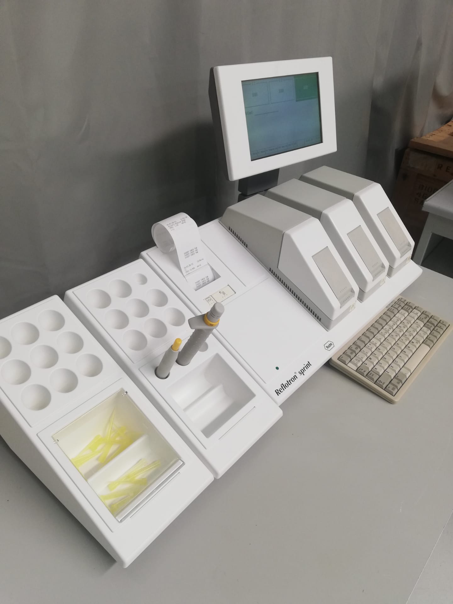 Remodelado Roche Reflotron Sprint Dry Chemistry Reader