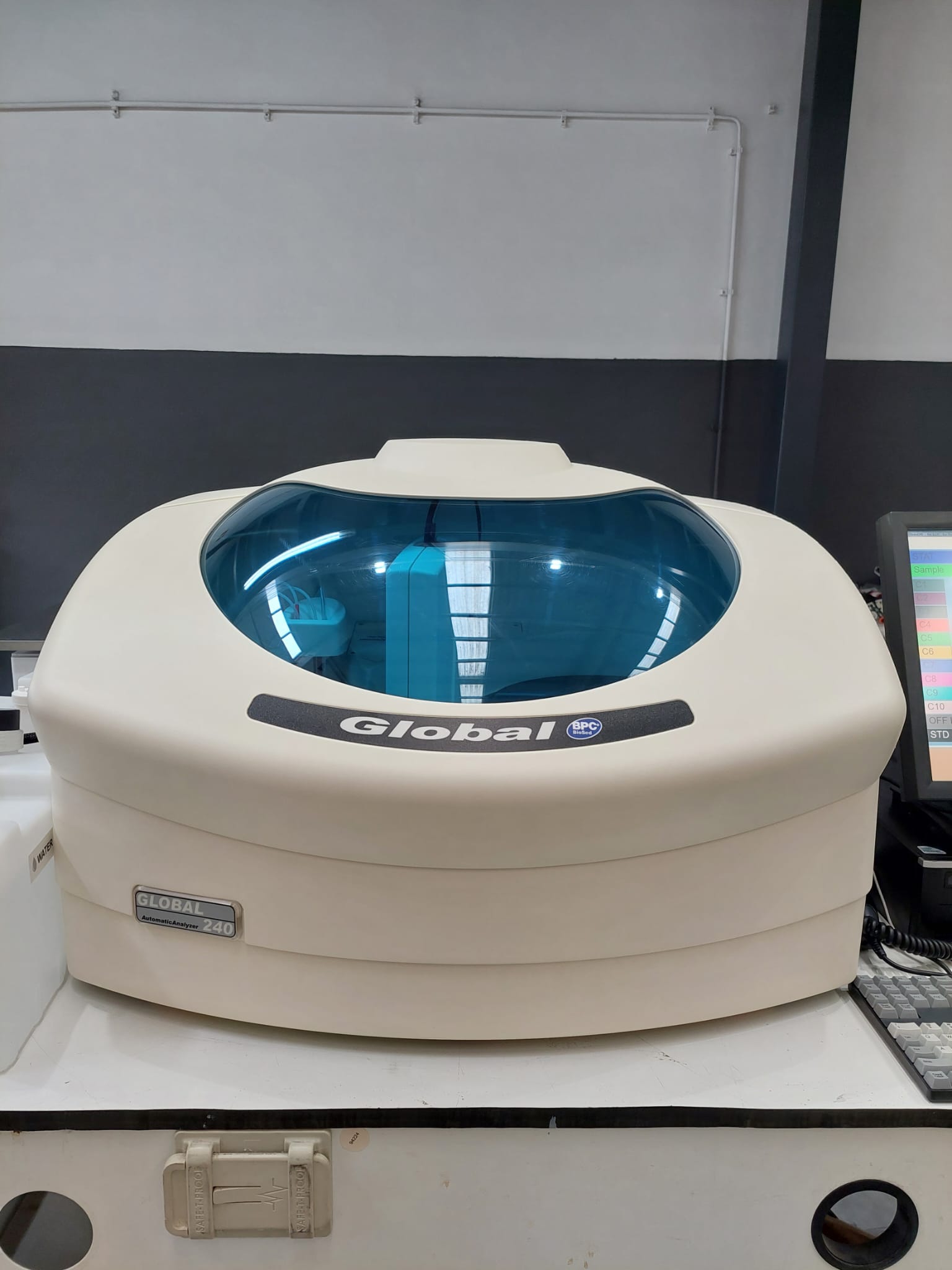 Refurbished Global 240 chemistry auto-analyzer