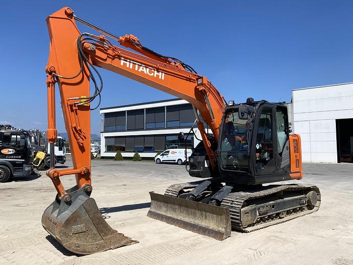 Usato 2019 HITACHI ZX135US-6