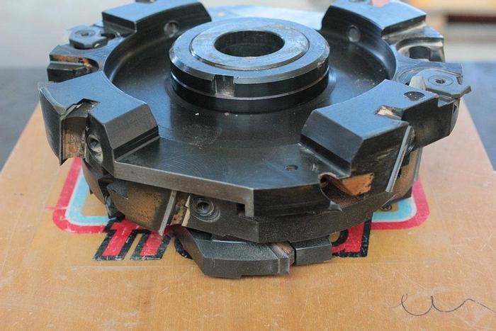 Used Gruppo utensili serramento usato