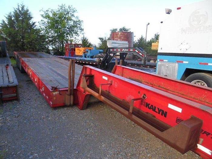 Used 2007 Kalyn Siebert 4 axle Equipment Trailer