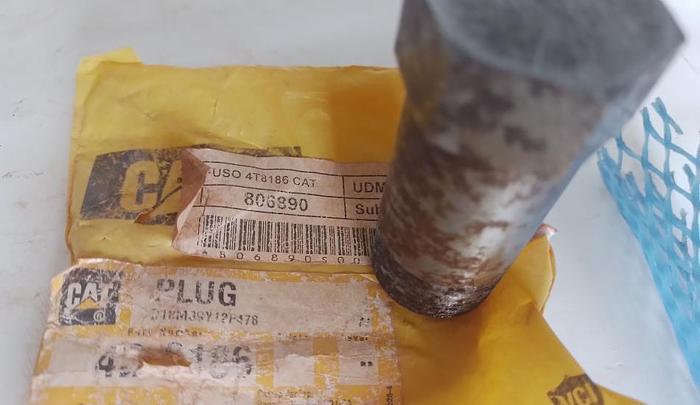 Parafuso Caterpillar 4D-8186