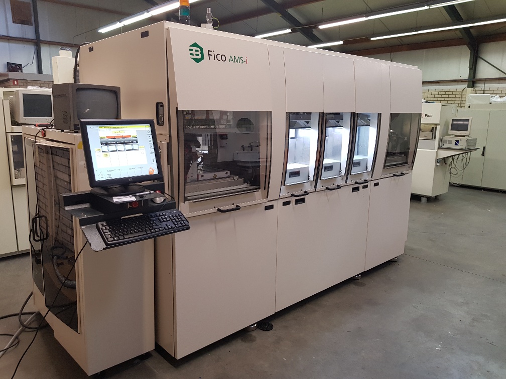 Used Lintec Rad2500 F12 Wafer Mounter