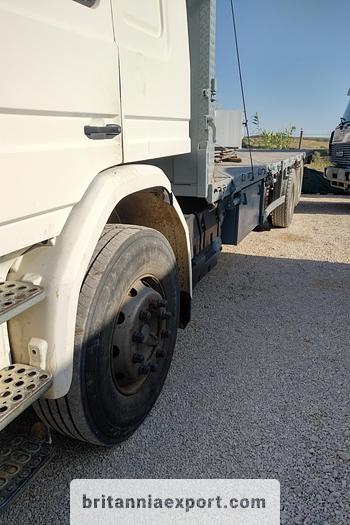 Used 1993 SCANIA P93 H 250 6X2 air con flatbed truck