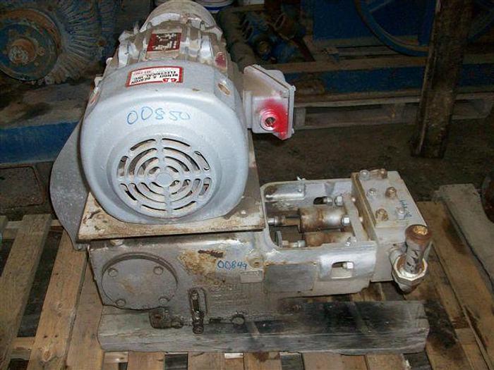 Used Union DX-5 Duplex Plunger Pump