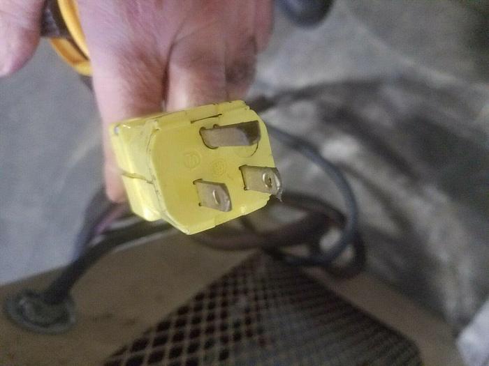 Used Hertner Battery Charger Model SD6 600 12 Volt 111 AMPS