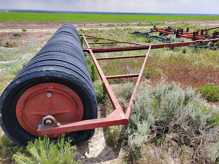 Used 27' Rubber Tire Roller