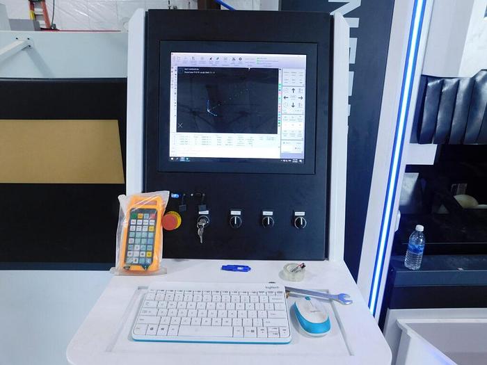 SF6020T-Professional Tube Laser Cutting Machine