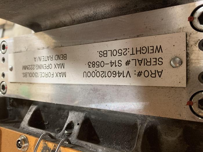 Used ABB IRB 6640 180/2.55 NEW 2014 WITH ARO SPOT WELDING GUN AND REXROTH WELDING CONTROLLER