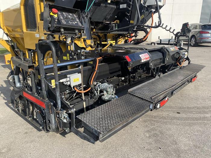 Usato 2016 CATERPILLAR AP 300F