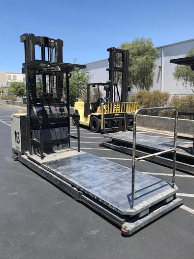 Used 2005 Crown 15SP48TT Furniture Picker