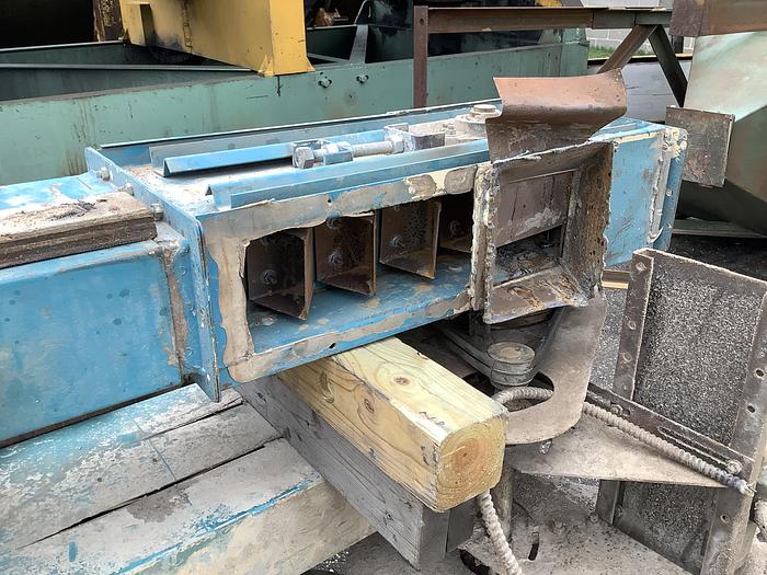 Used UNIVERSAL BUCKET ELEVATOR