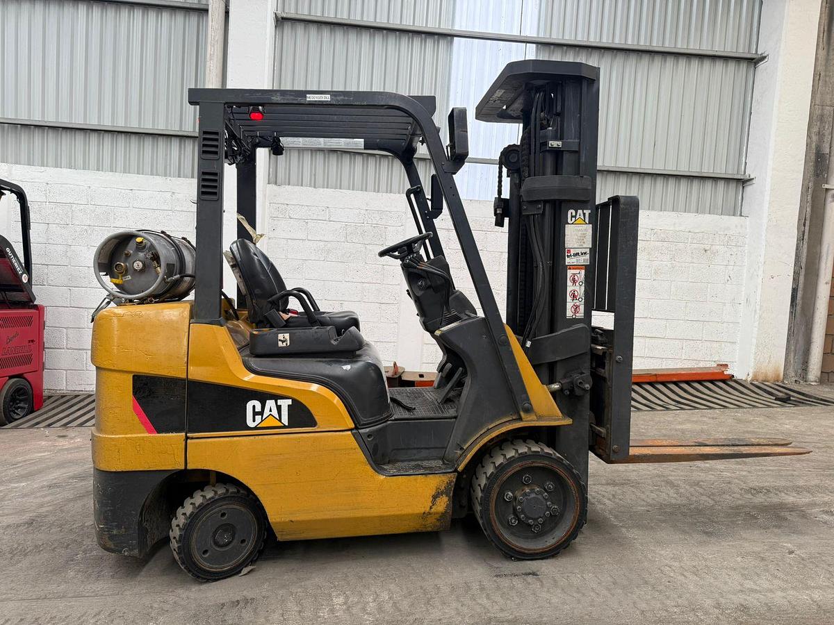 Used 2020 CAT 2C6000