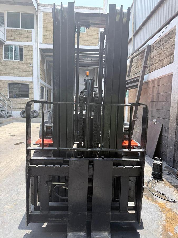 Usado 2010 TOYOTA 7FGAU50