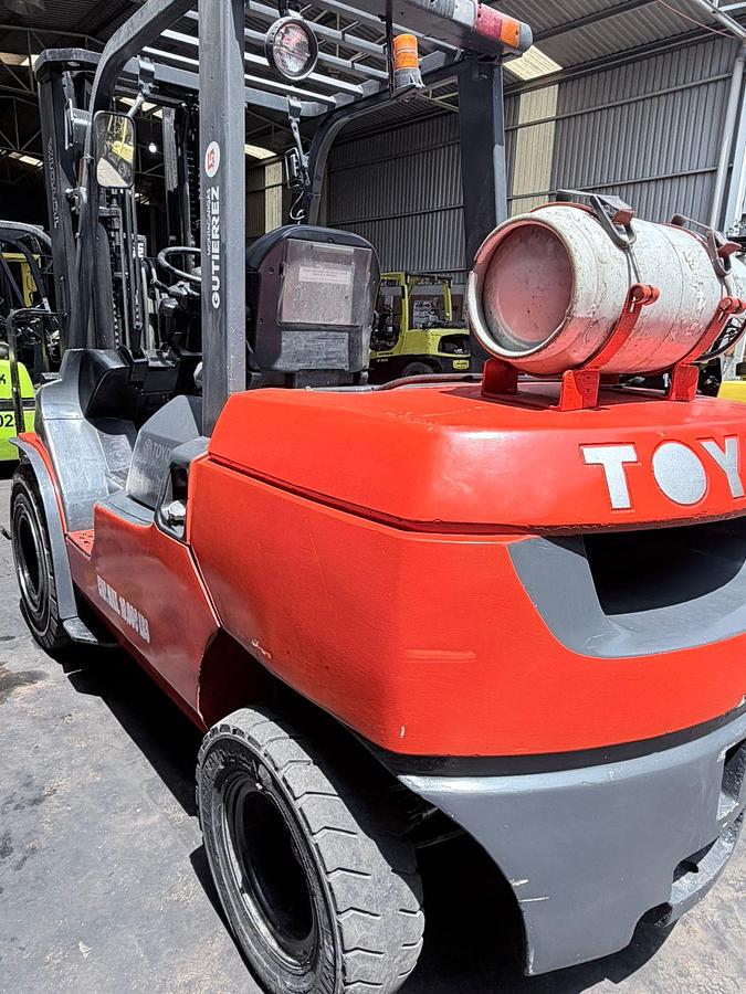 Usado 2010 TOYOTA 7FGAU50