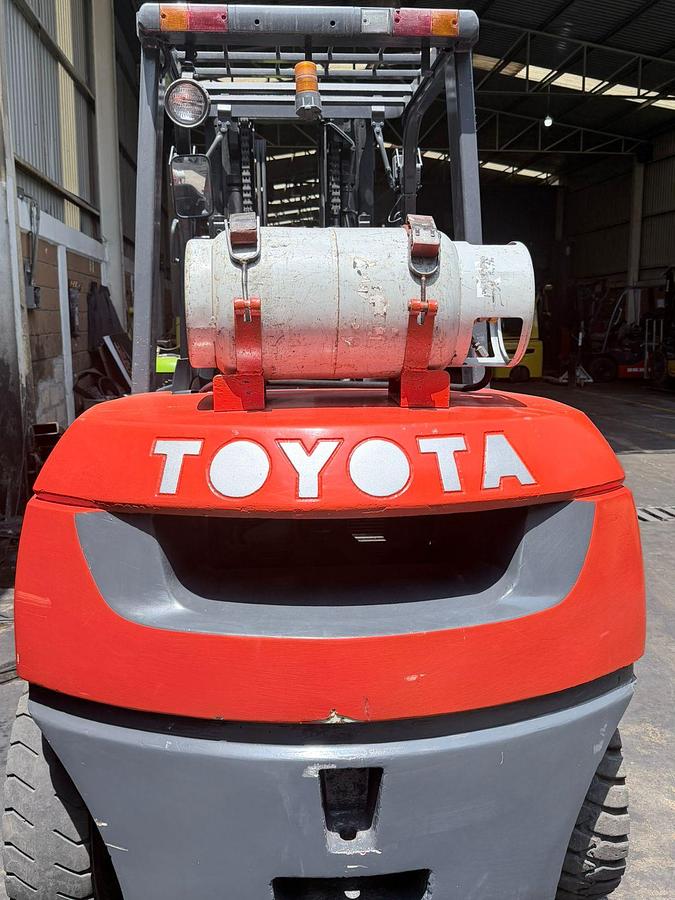 Usado 2010 TOYOTA 7FGAU50