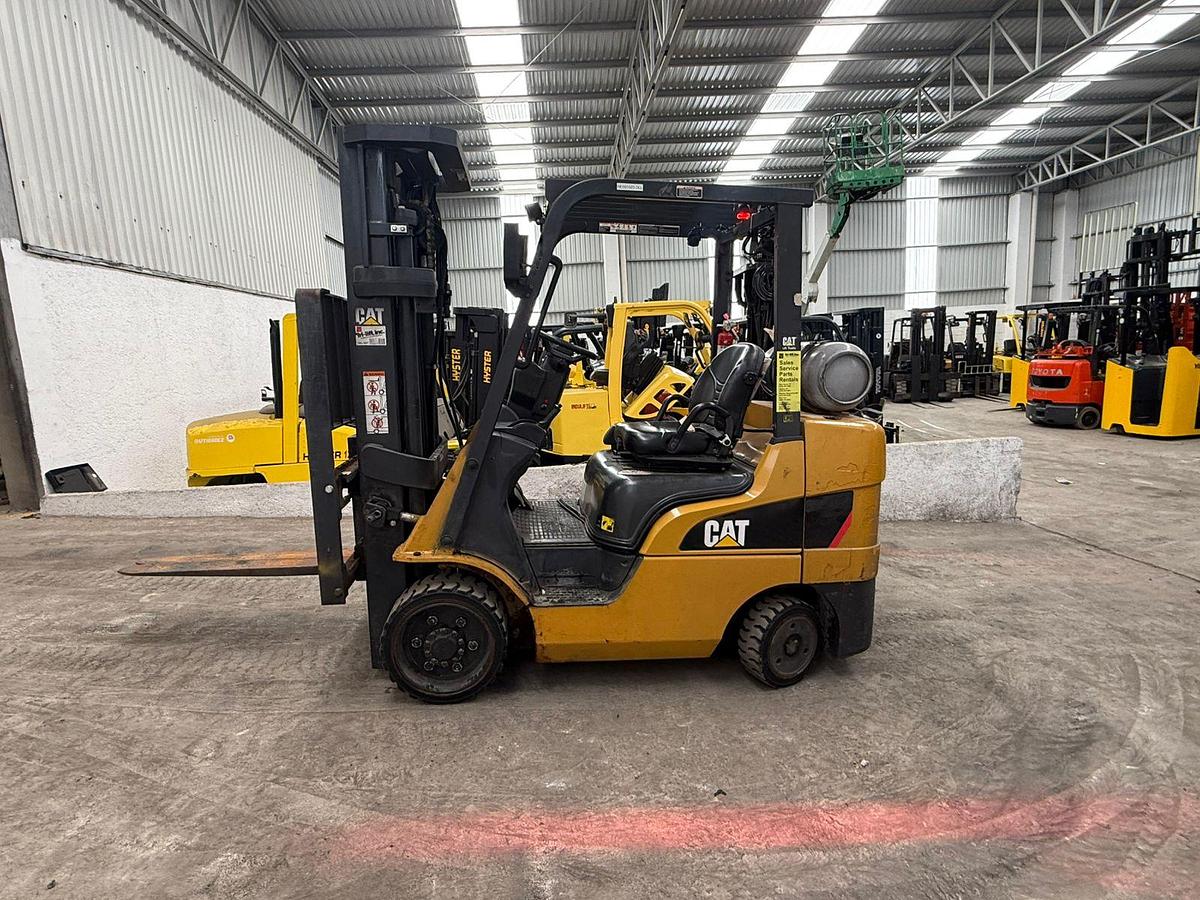 Used 2020 CAT 2C6000