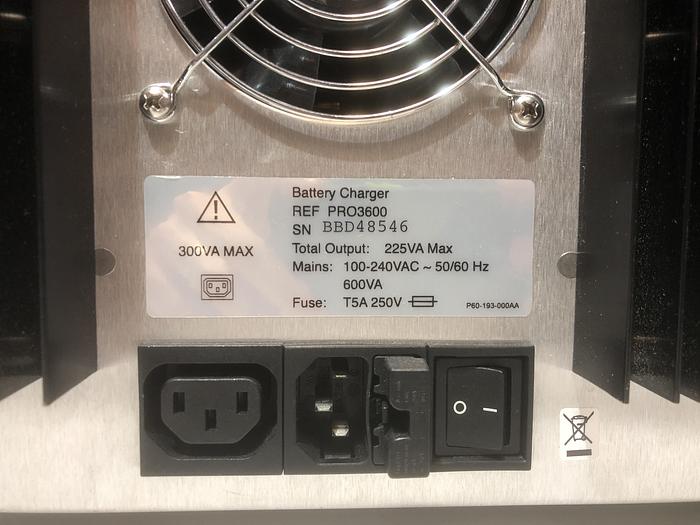 Gebraucht Battery Charger-ConMed-8546
