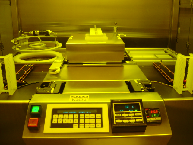 Used Brewer Science Coat/Bake Track System CEE 4000