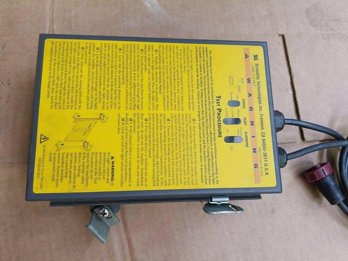 Used STI Light Curtain Controller 70027-1000 LCC-FB-AC1-U