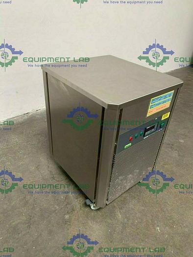 Used Buchi B-740 Recirulating Chiller, Temperature Range of -10°C to +40°C, 230V
