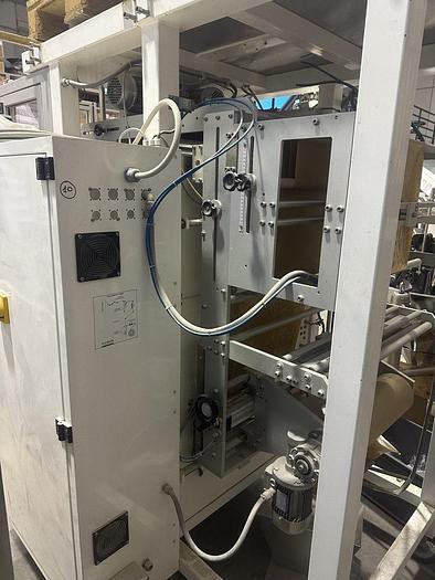 Usato CONFEZIONATRICE VERTICALE DOYPACK VUORMAR