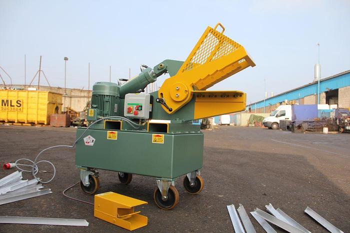 MCINTYRE SMALL METAL SHEARS