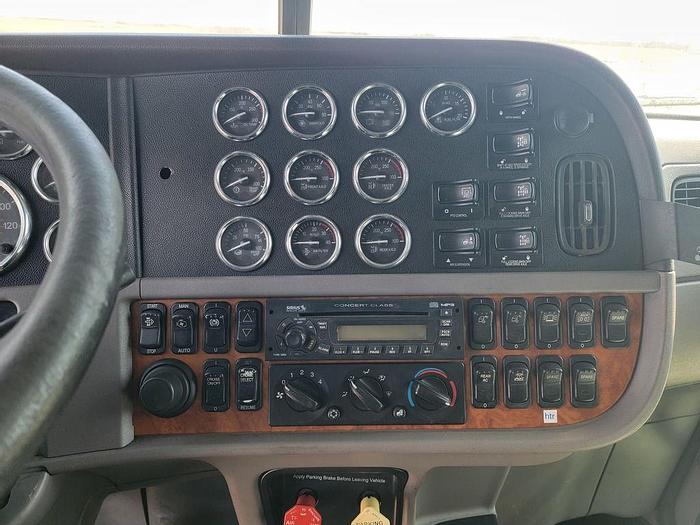 Used 2011 PETERBILT 357