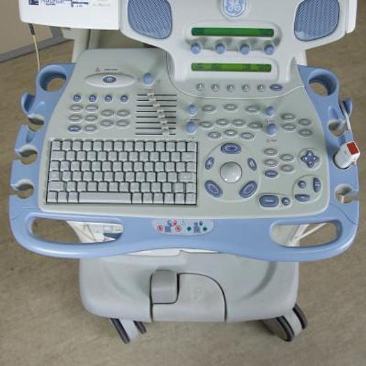 Gebraucht ECHOCARDIOGRAPHE GENERAL ELECTRIC GE VIVID 7 AVEC SONDE CARDIAQUE 3S
